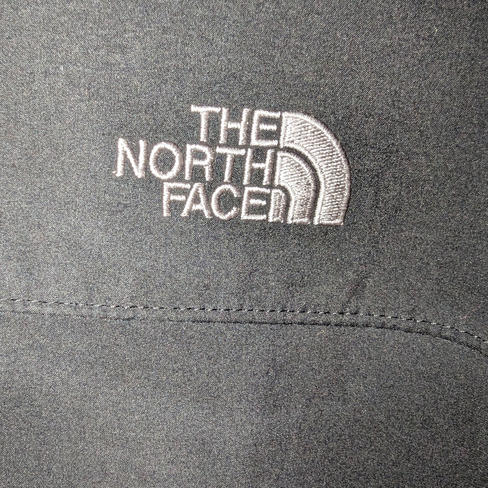The North Face Men's Black Apex Bionic Softshell Jacket - Picture 3 of 9